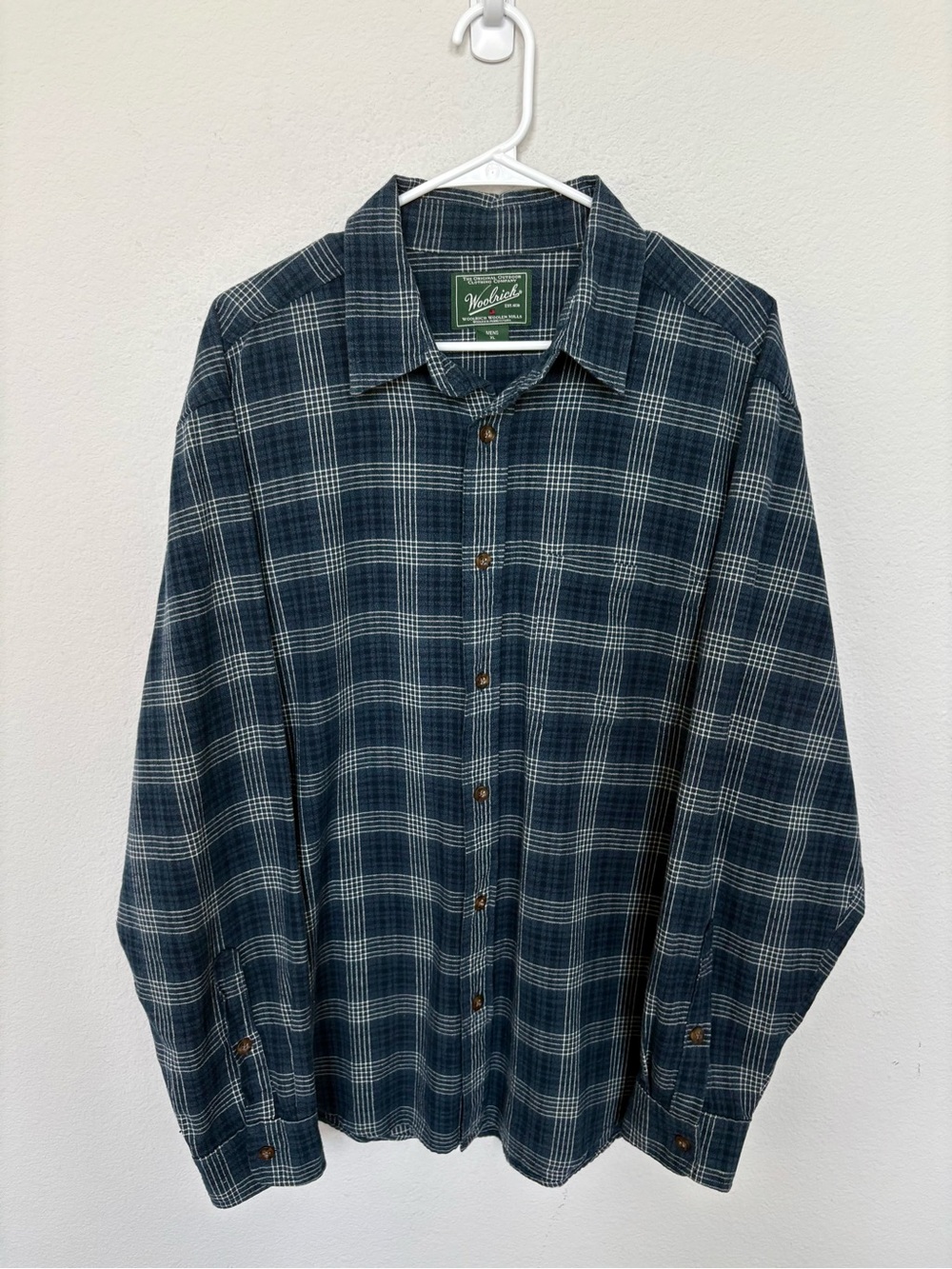 Men's Vintage Woolrich Cotton Plaid Long Sleeve Button Down Flannel Shirt XL